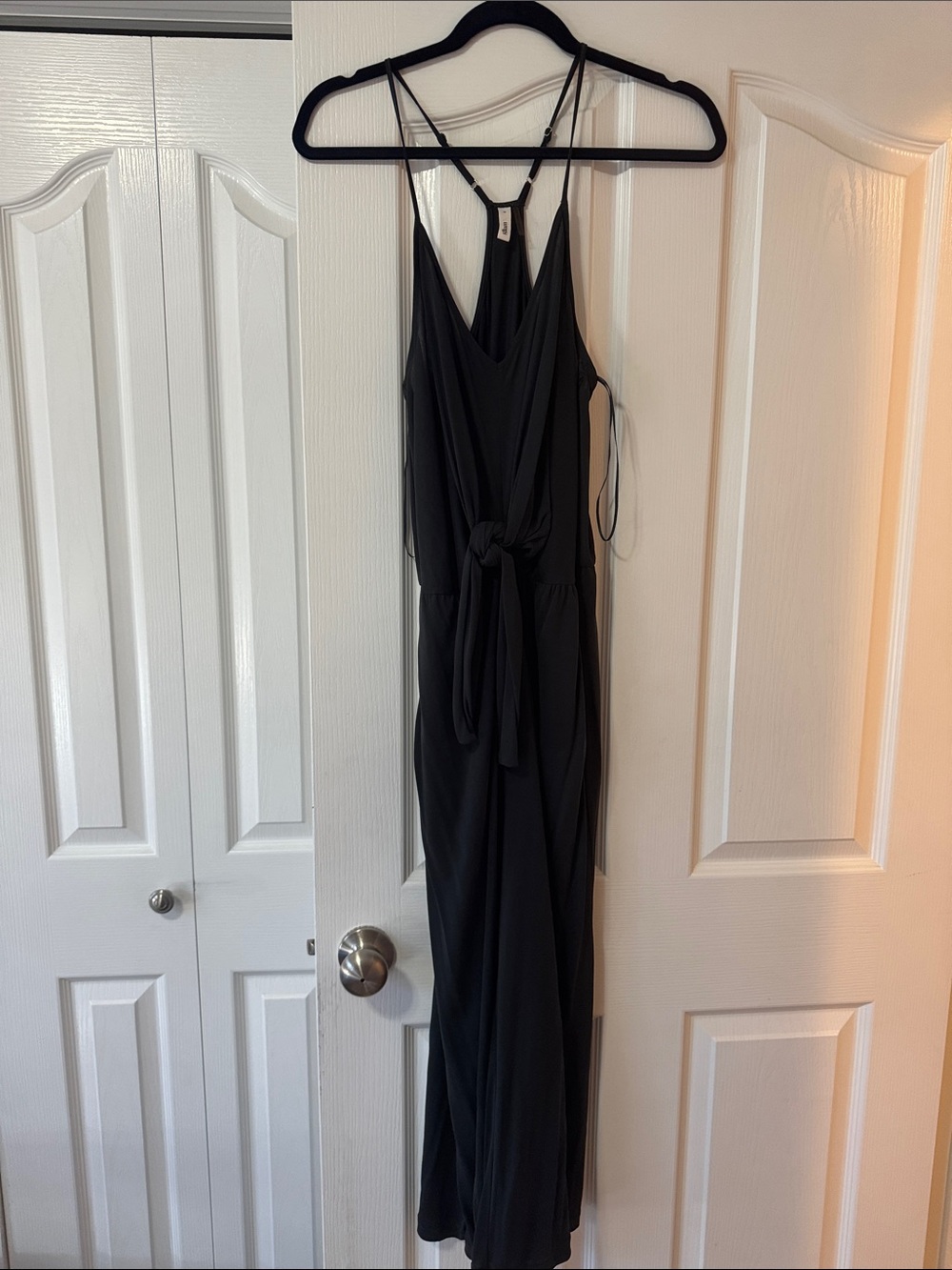 Women's Black Sleeveless Tie-Front Wide Leg Jumpsuit
